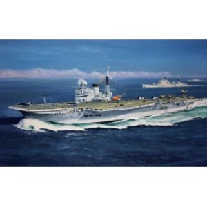 Airfix 04201V HMS Victorious 1:600