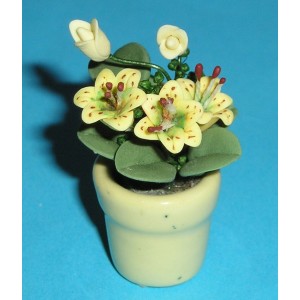 FLW015 Pale Yellow & White Lilies