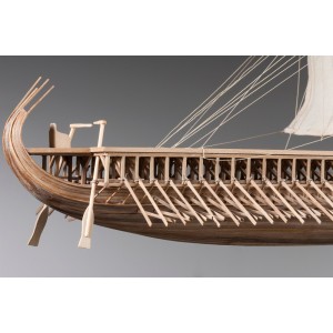 D004  Greek Trireme (1:72)