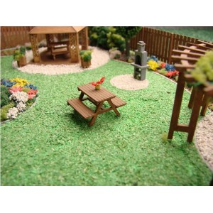 RMHO:012 Garden Bench