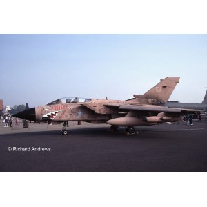Revell 03892 Tornado GR1 RAF Gulf War 