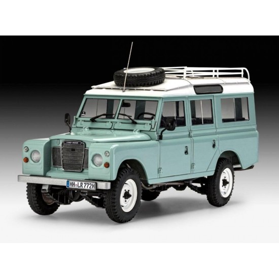 Revell 07047 Land Rover Series III  LWB Station