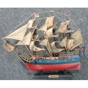 Pre-Painted Boat Kit  HMS Bellona